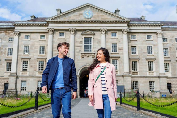 The Trinity City Hotel | | 8